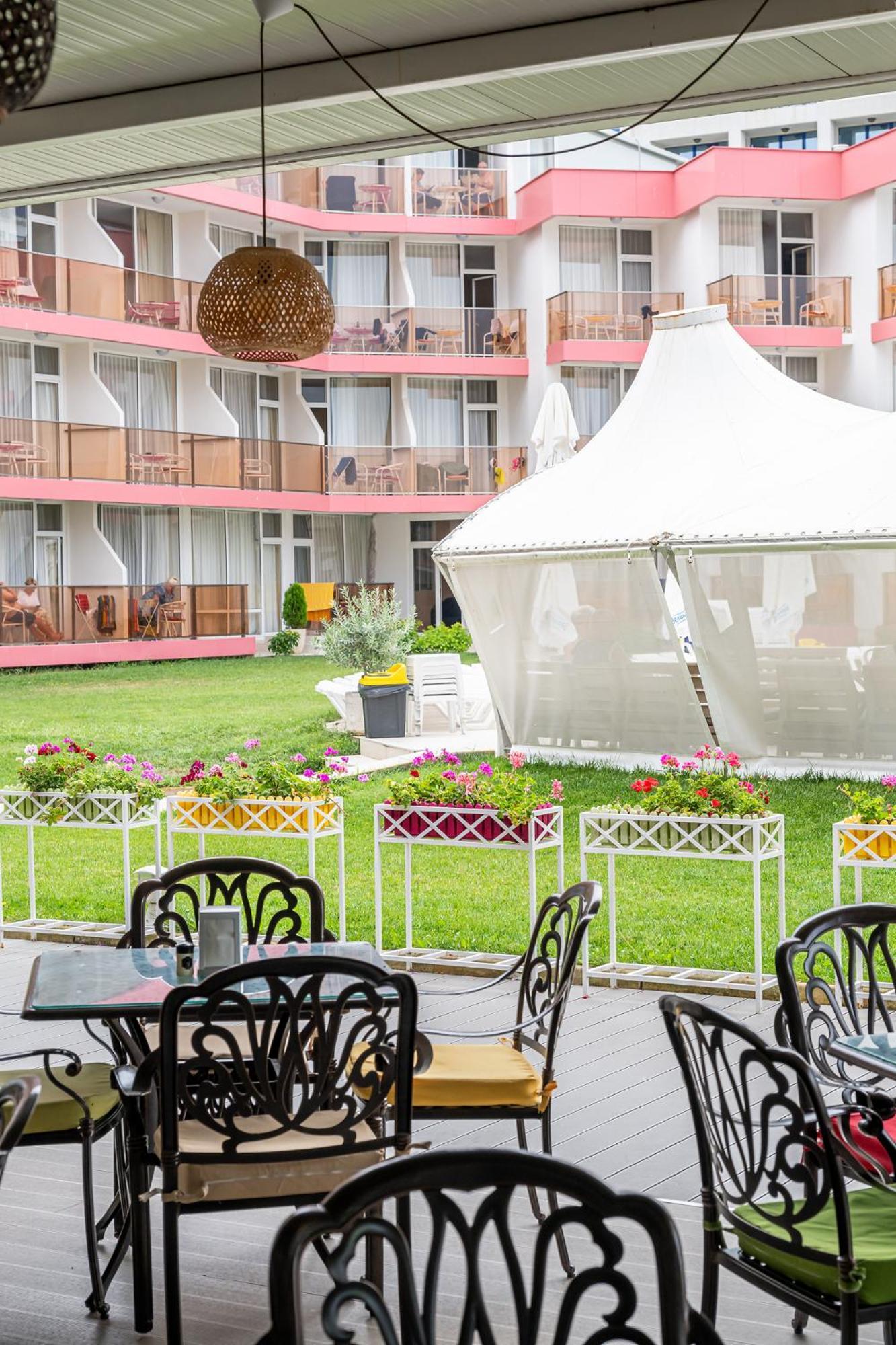 Flamingo Beach Hotel Sunny Beach Exterior foto